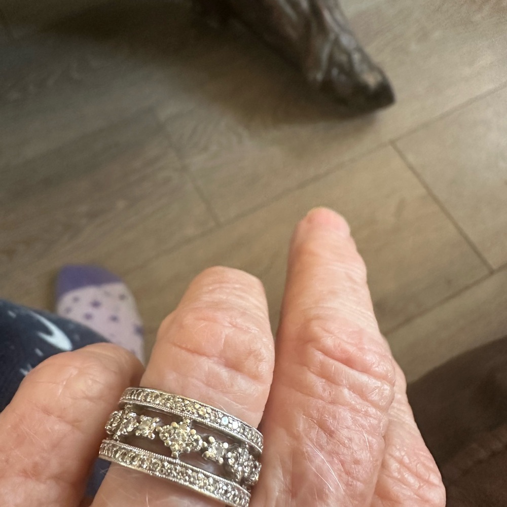 14kt eternity band - Picture 5 of 5